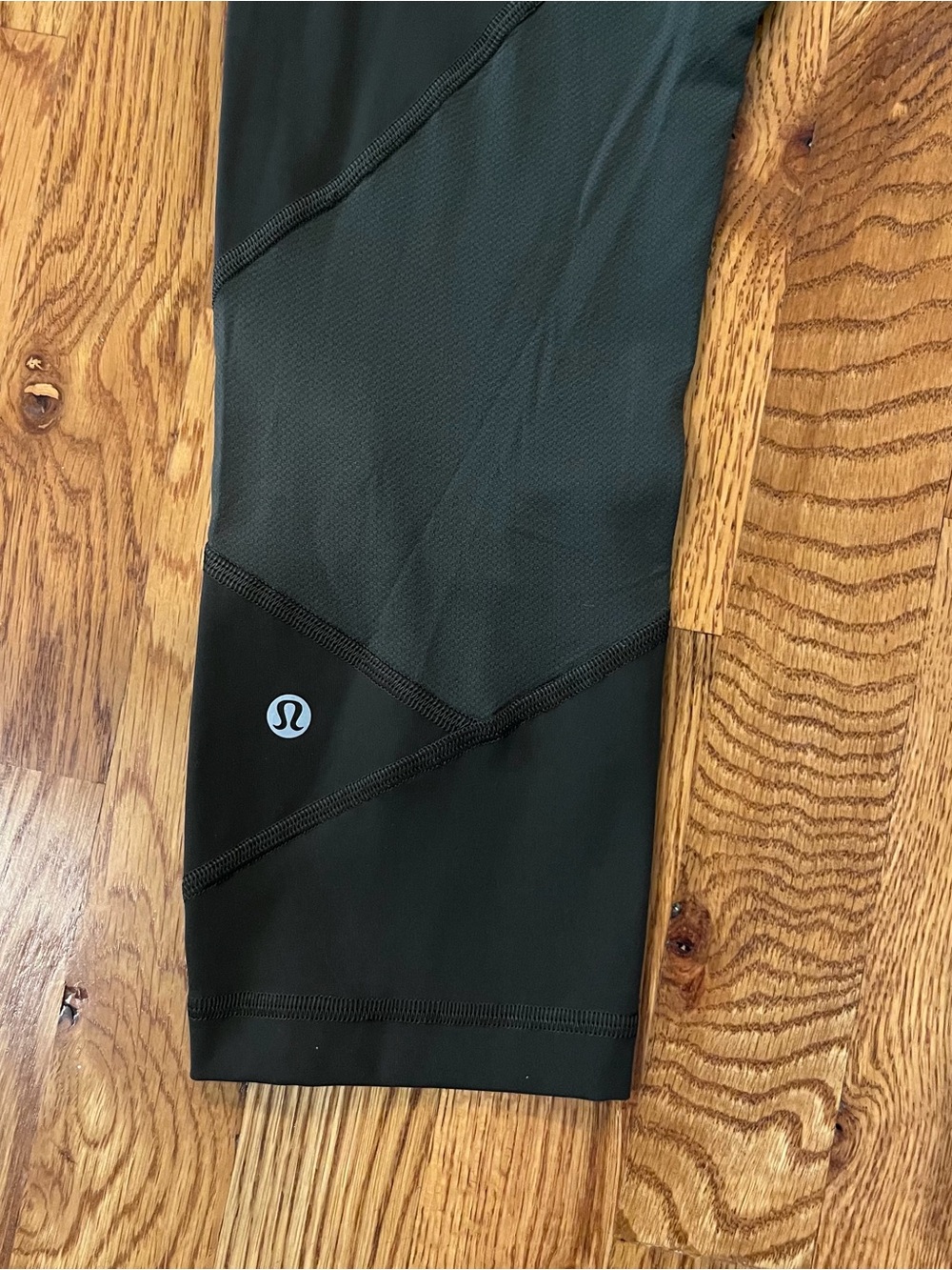 lululemon athletica Green Size 6 Leggings - Picture 6 of 6